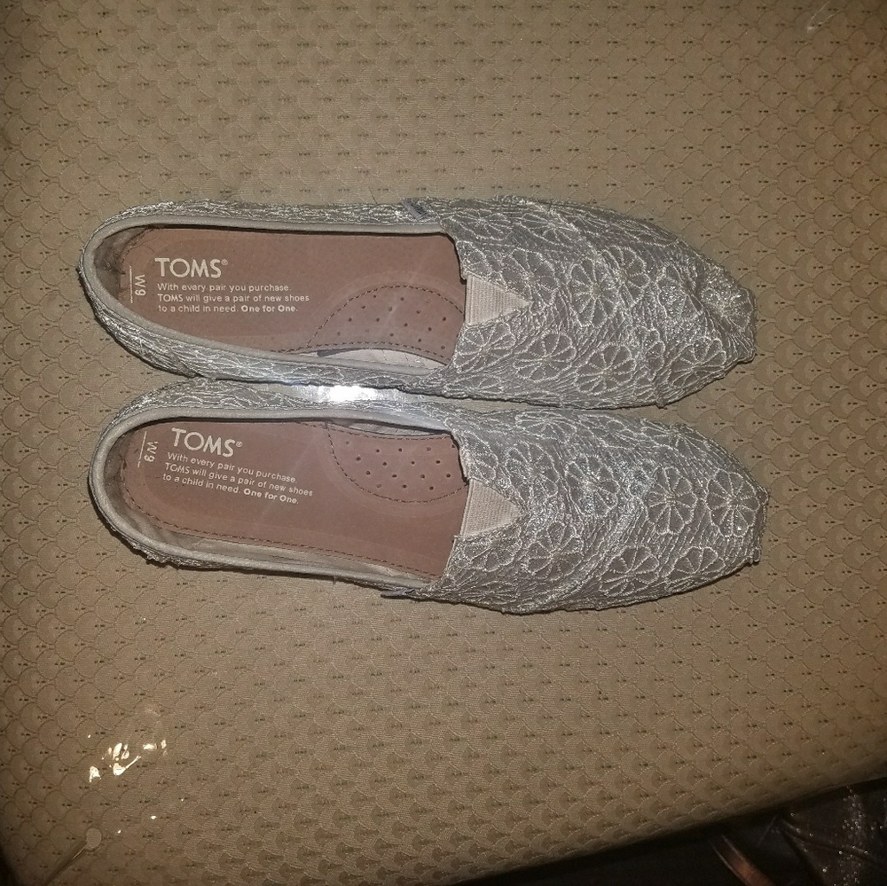 New Toms